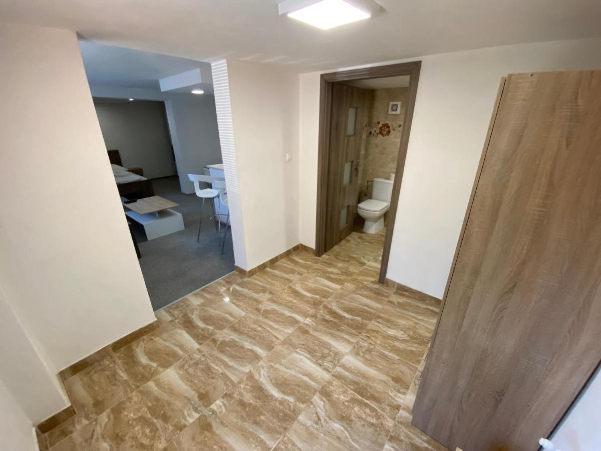 Ard Apartments - Levice Dış mekan fotoğraf
