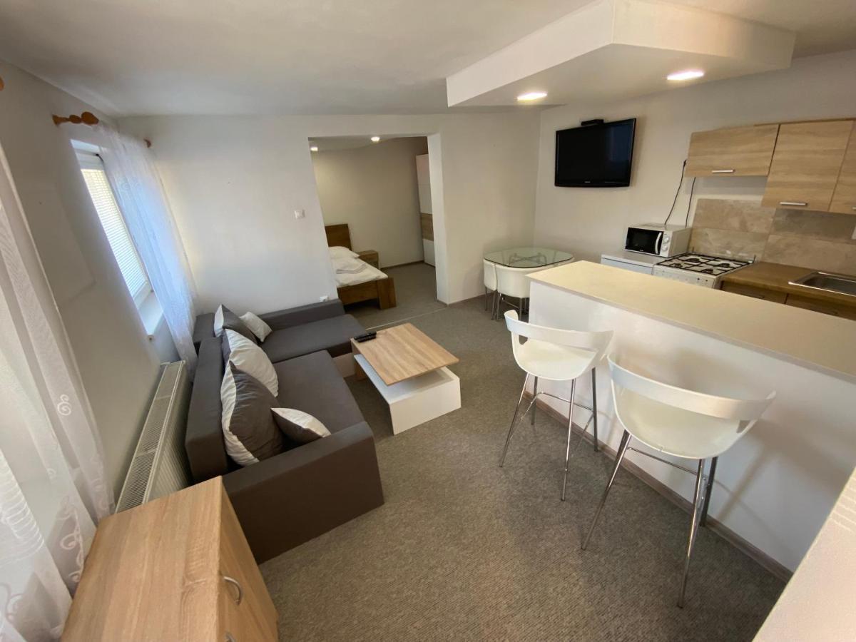 Ard Apartments - Levice Dış mekan fotoğraf